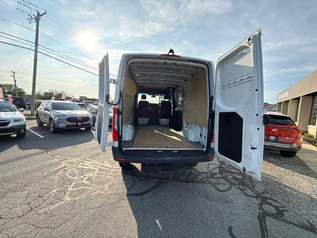 Used 2024 White Mercedes-Benz Cargo 144 WB image 17