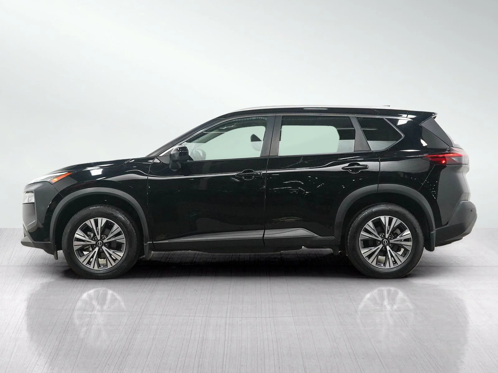 Used 2023 Nissan Rogue SV with VIN JN8BT3BB6PW496238 for sale in Minneapolis, Minnesota