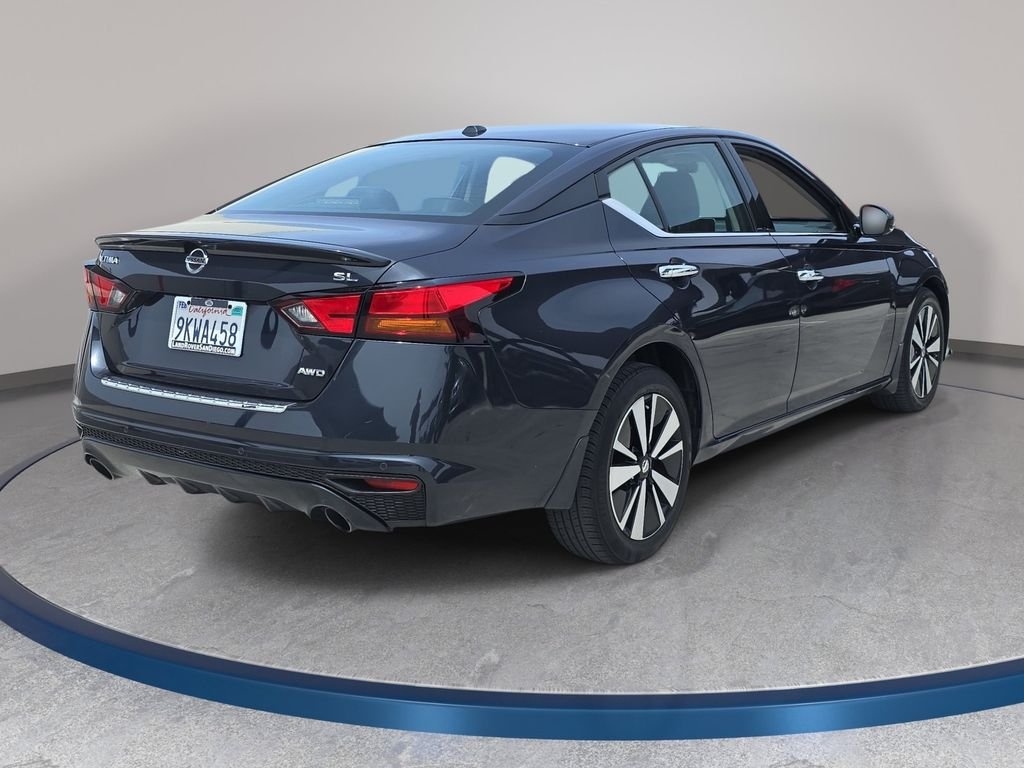 Used 2020 Blue Nissan 2.5 SL image 6