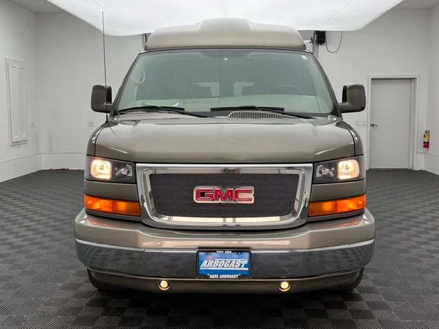 Used 2012 Special Paint GMC Explorer Limited SE image 5
