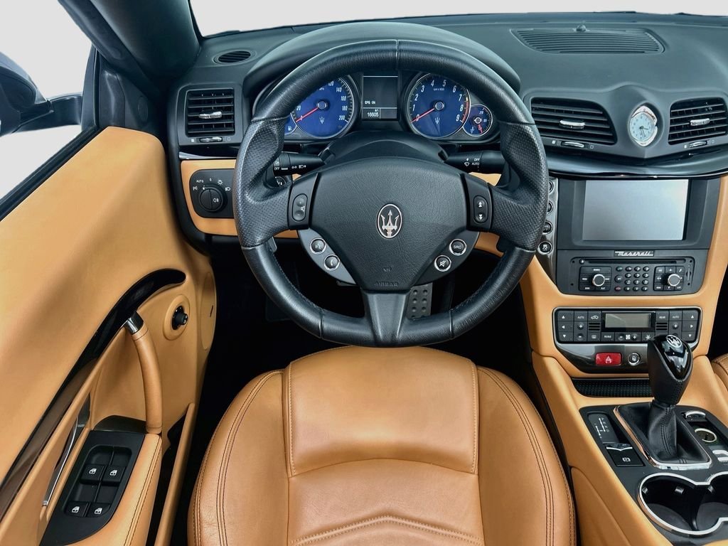 Used 2017 Grigio Granito Metallic Maserati Sport image 18