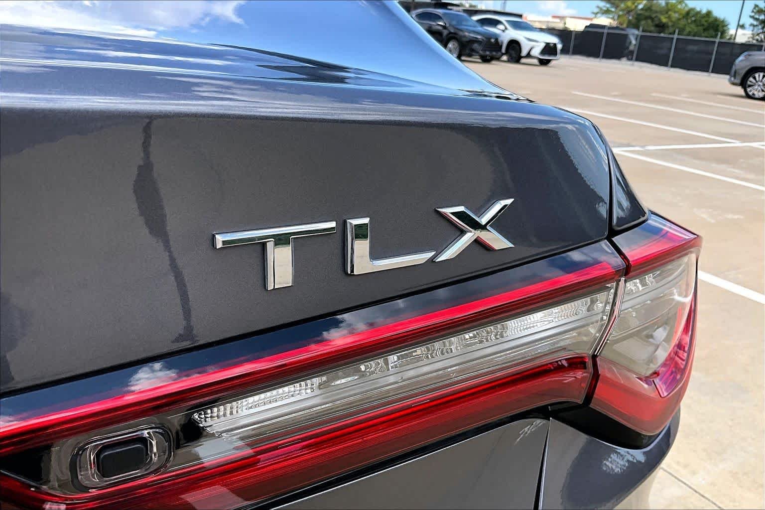 Used 2022 Modern Steel Metallic Acura w/Technology Package image 10