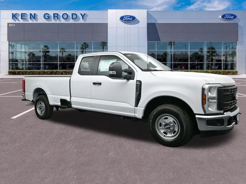 New 2026 Oxford White Ford XL image 1