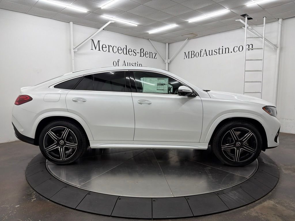 New 2027 MANUFAKTUR Moonlight White Metallic Mercedes-Benz GLE 450 Coupe image 8