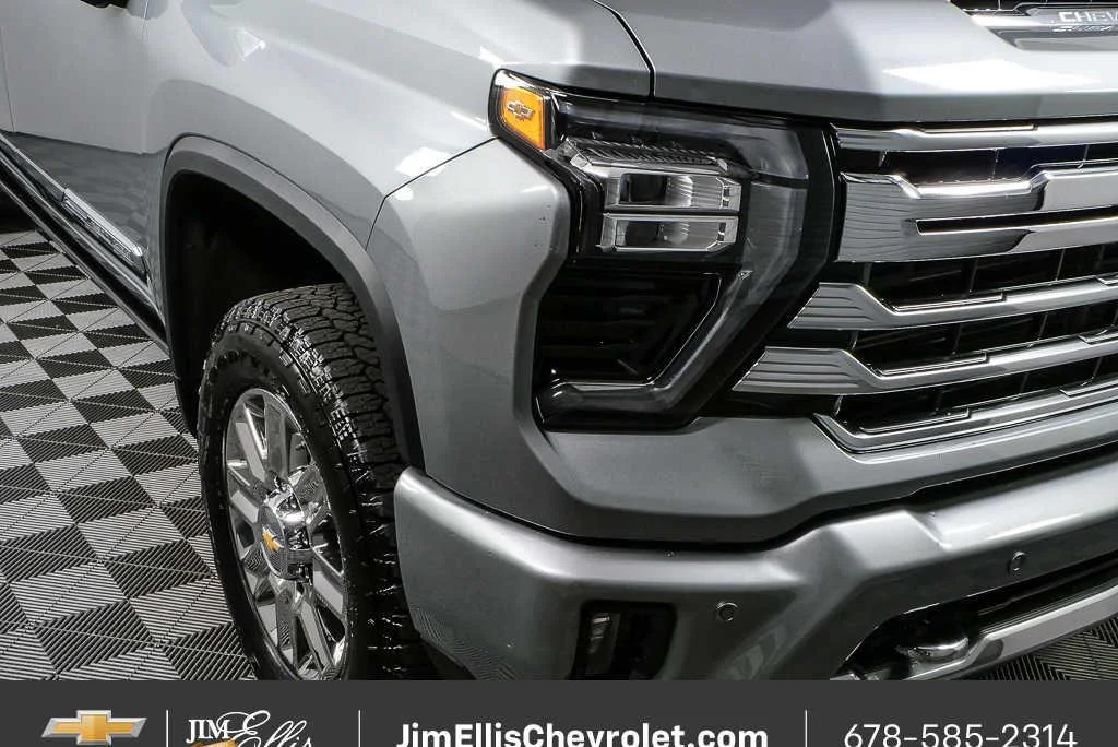 New 2026 Sterling Gray Metallic Chevrolet High Country image 34