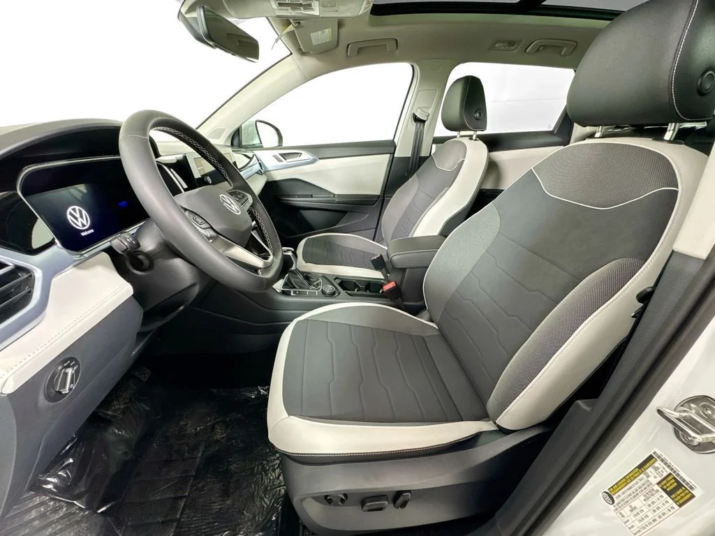 2026 Volkswagen Taos SE - Photo 6