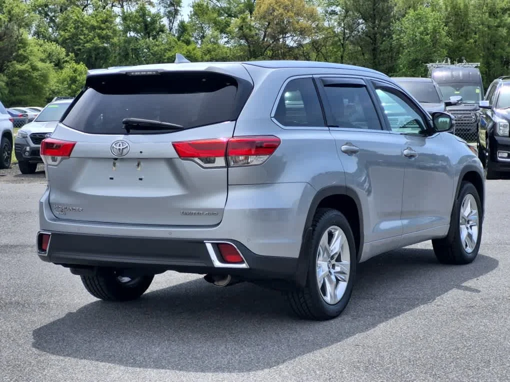 Used 2019 Celestial Silver Metallic Toyota Limited image 3