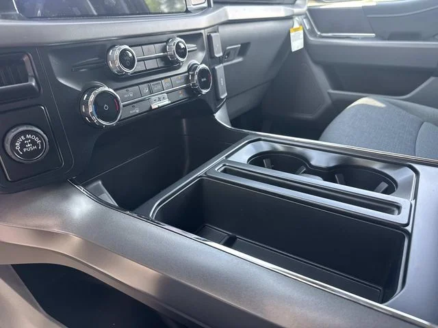 New 2026 Carbonized Gray Metallic Ford XLT image 45
