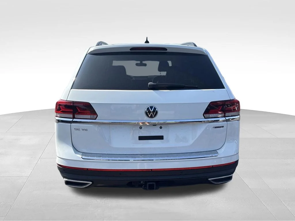 Used 2023 Pure White Volkswagen 3.6L V6 SE w/Technology image 5