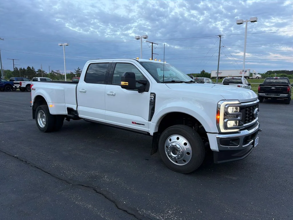Used 2024 White Ford Lariat image 7