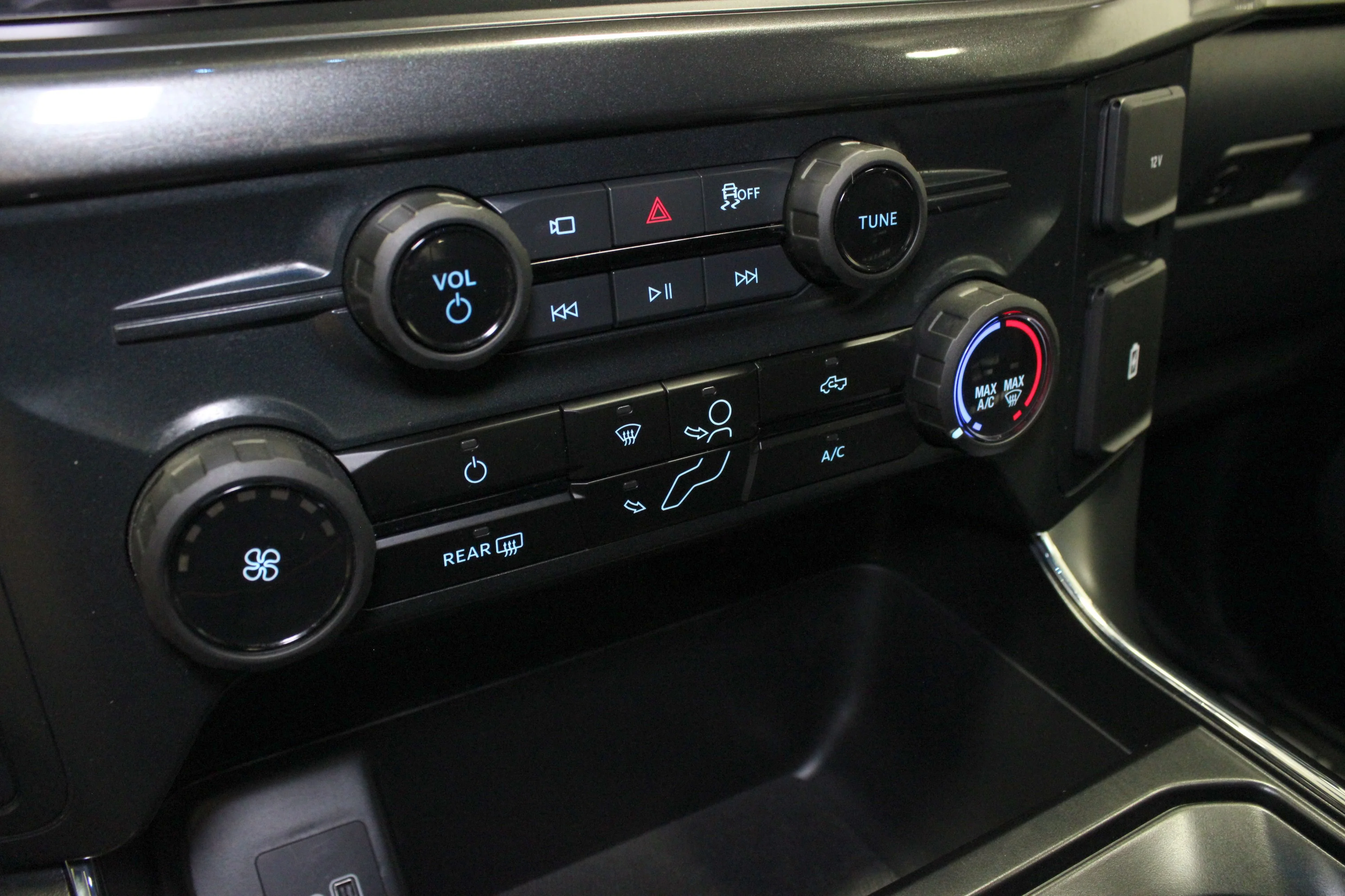 Used 2025 Silver Metallic Ford STX image 25