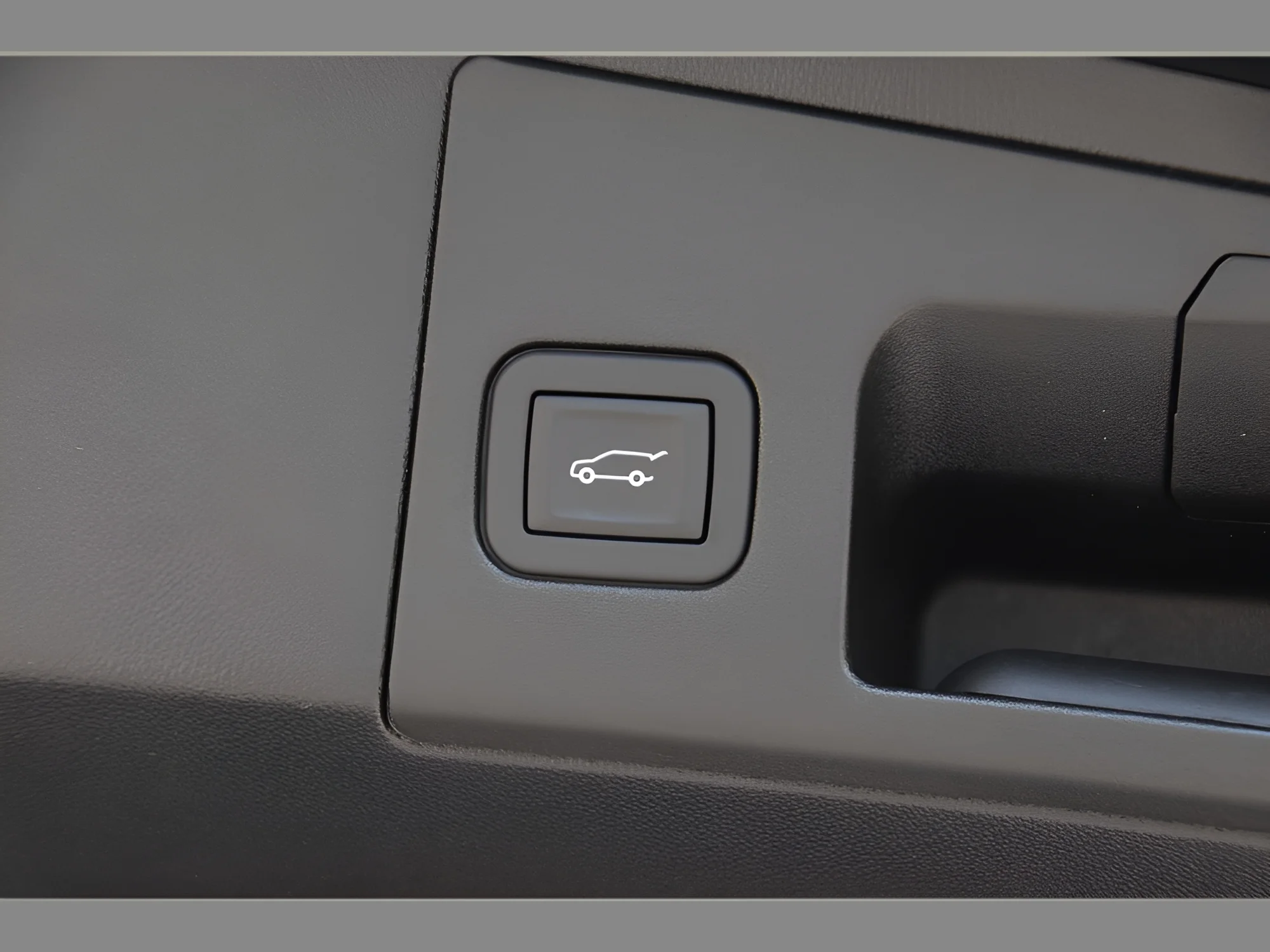 2025 Cadillac XT5 Premium Luxury - Photo 25