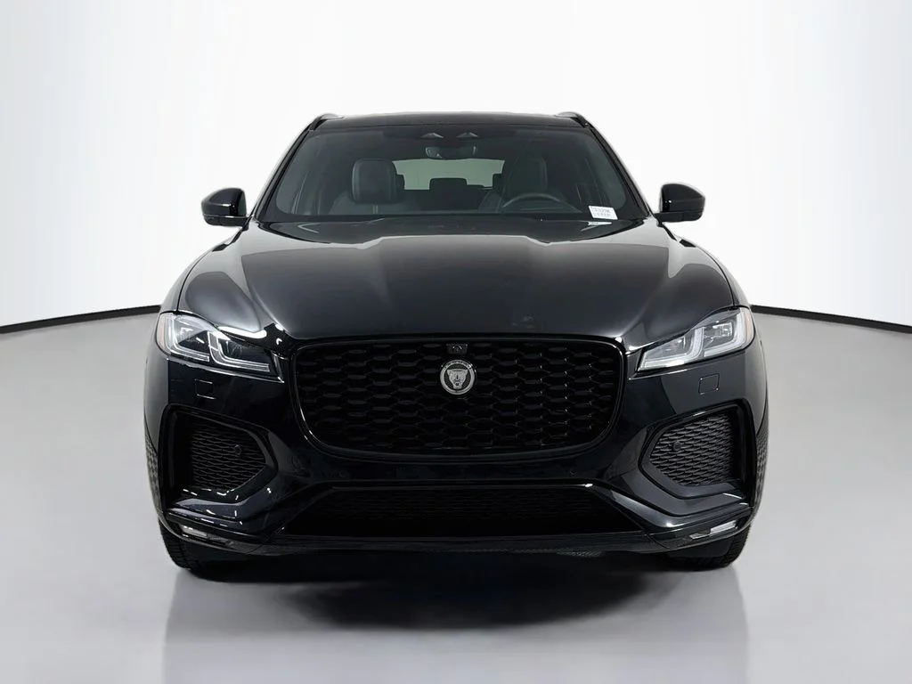 New 2026 Santorini Black Metallic Jaguar P250 R-Dynamic S image 2