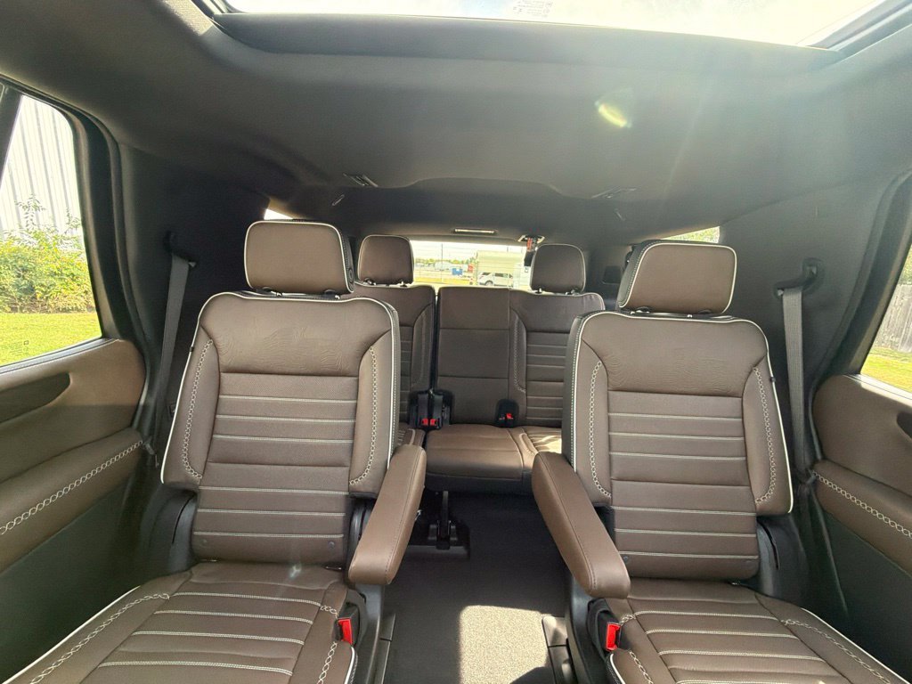 New 2026 Glacier White Tricoat GMC Denali Ultimate image 48