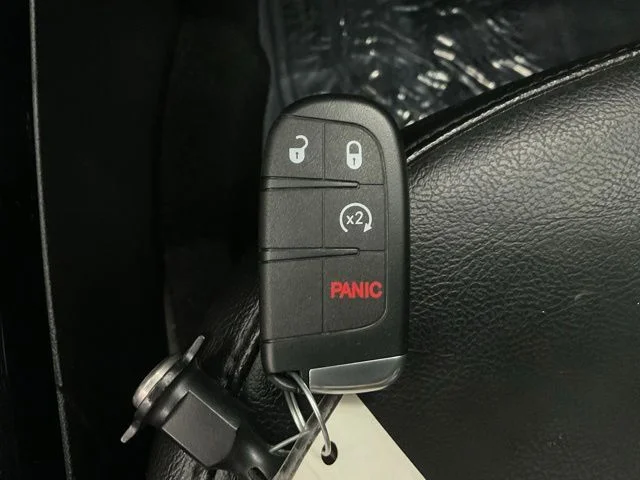 Used 2021 Gray Jeep Limited image 27