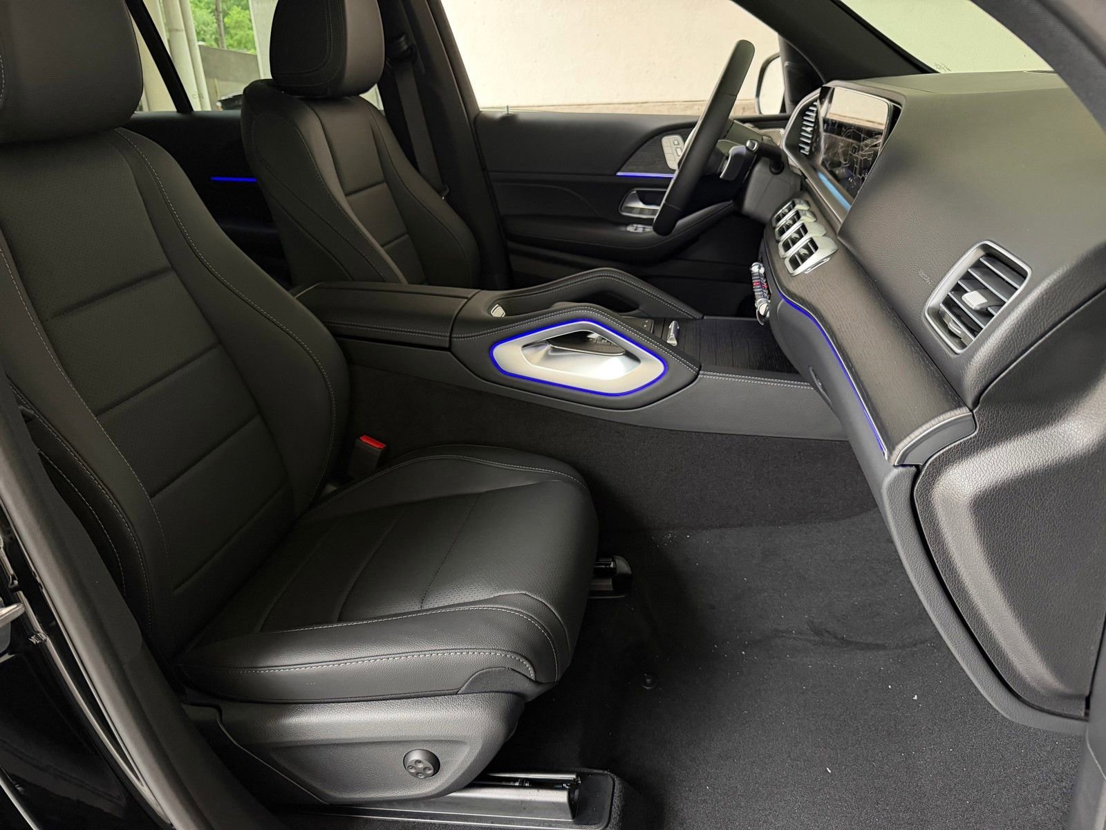 New 2026 Black Mercedes-Benz GLE 350 image 40