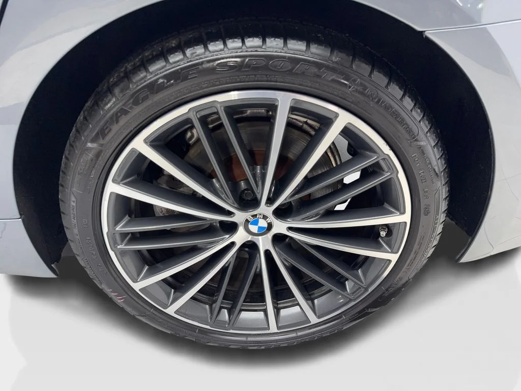 Used 2022 Blue BMW 530i xDrive image 87