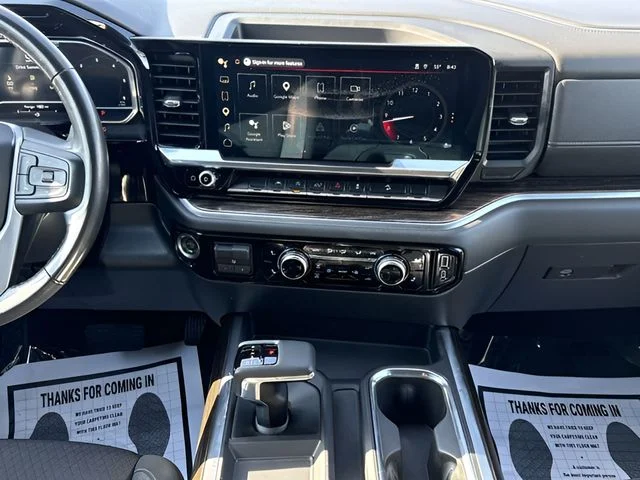 Used 2022 Silver GMC Elevation image 14