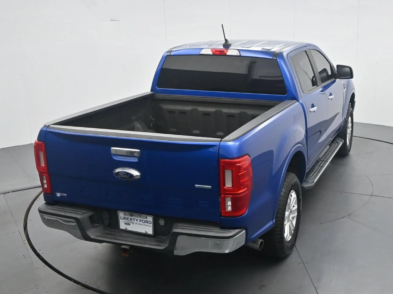 Used 2019 Lightning Blue Metallic Ford XLT image 42