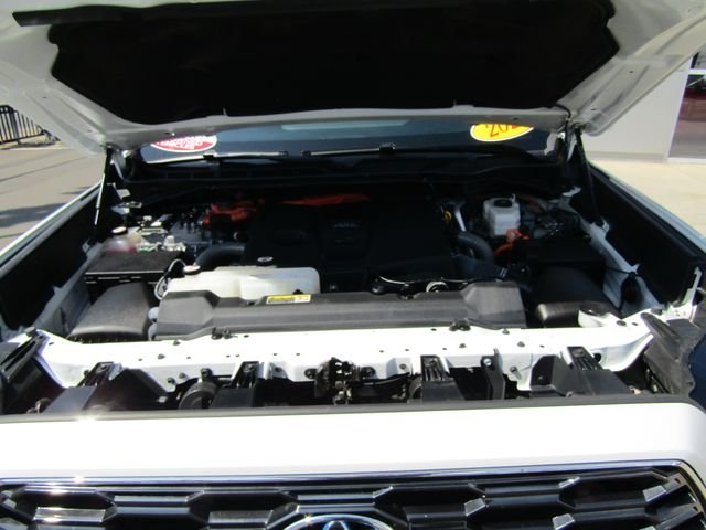 Certified Used 2023 Pearl Toyota Platinum image 31
