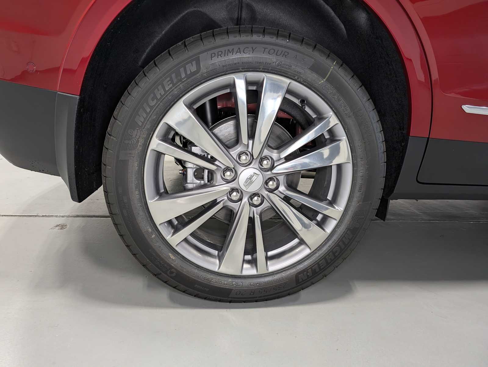 2025 Cadillac XT5 Premium Luxury photo 3