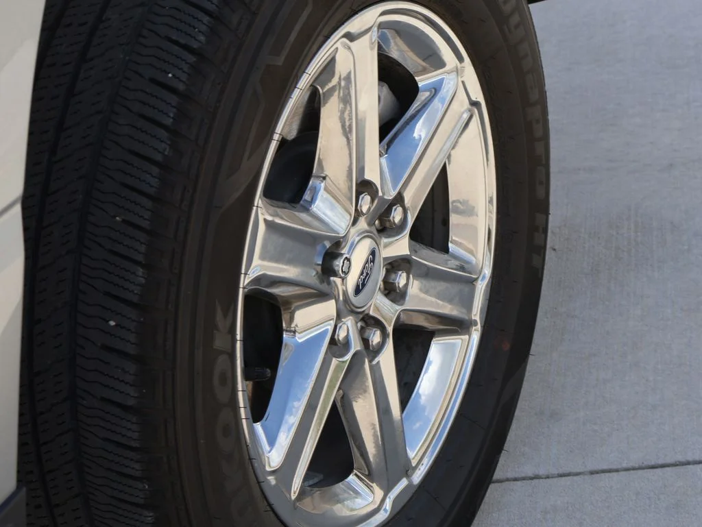 Used 2024 Silver Ford XLT image 40
