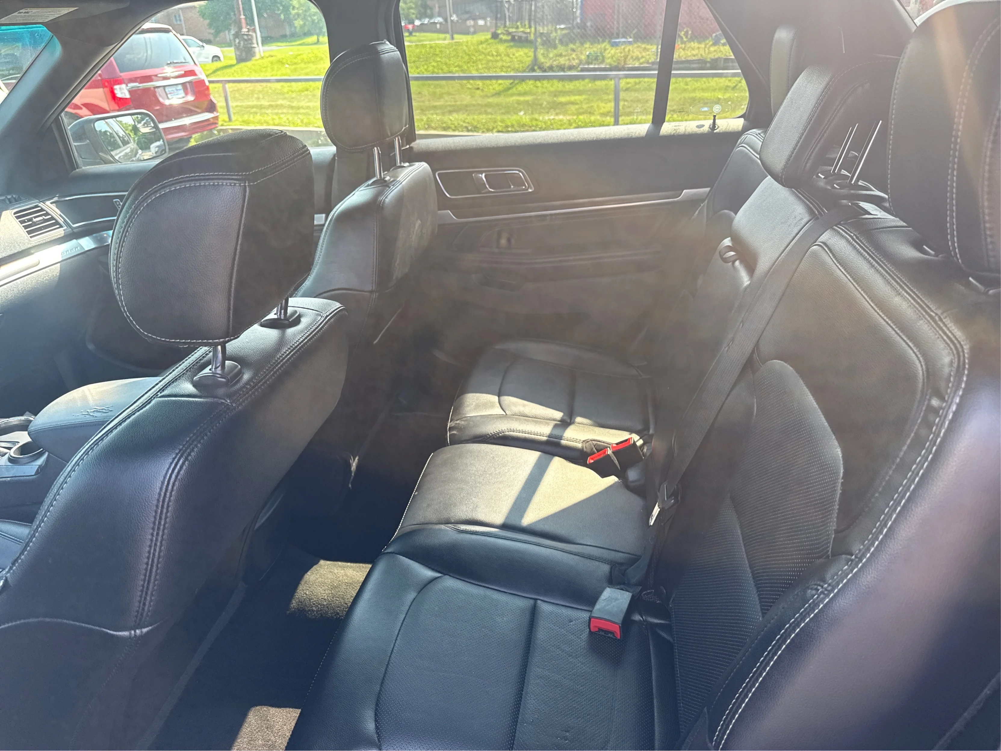 Used 2016 Gray Ford Limited image 10