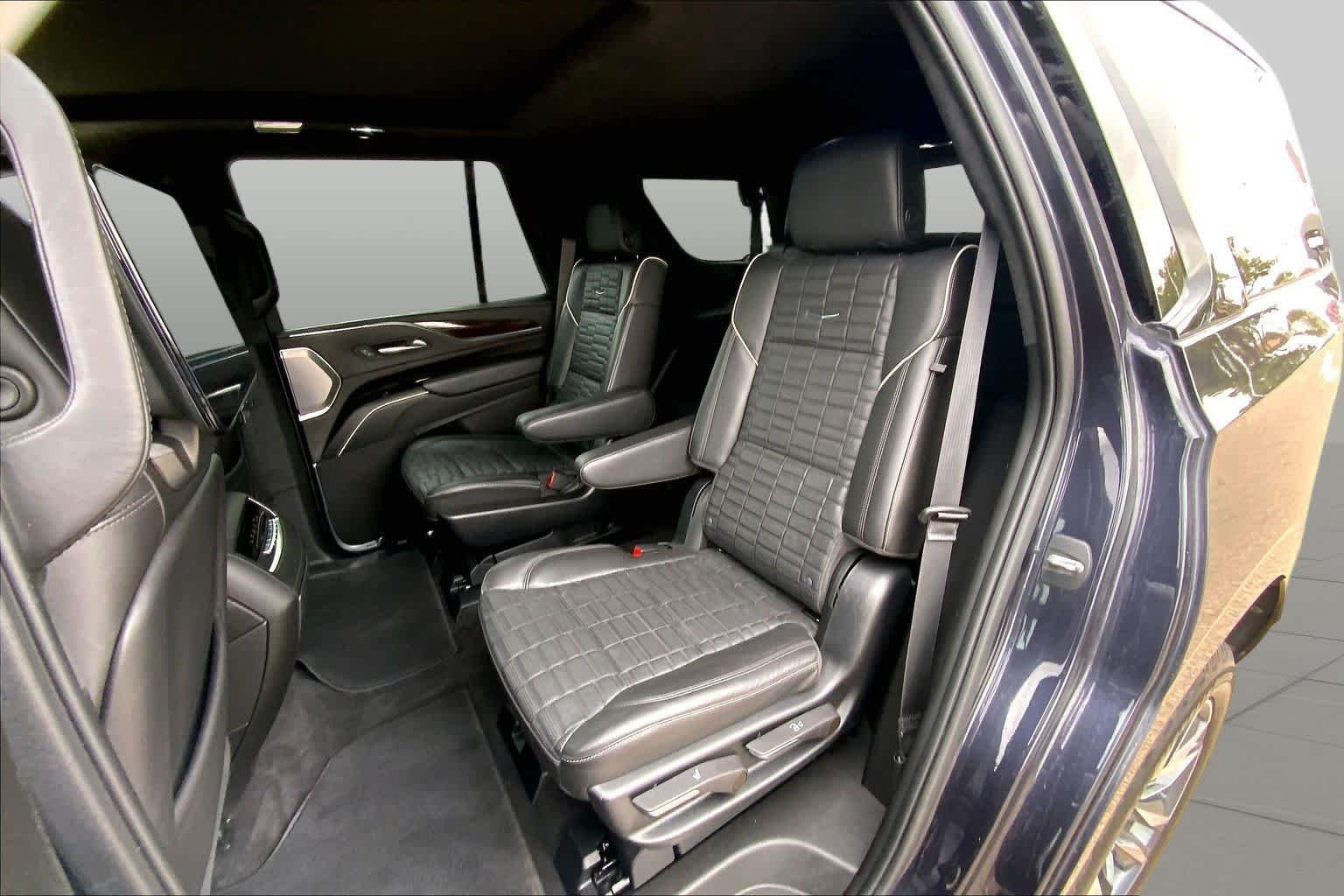 Used 2022 Galactic Gray Metallic Cadillac Sport Platinum image 21