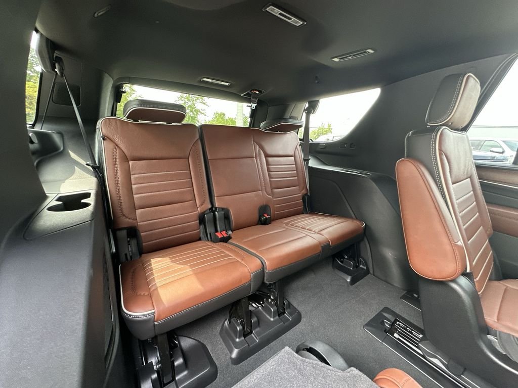 2024 GMC Yukon Denali Ultimate - Photo 27