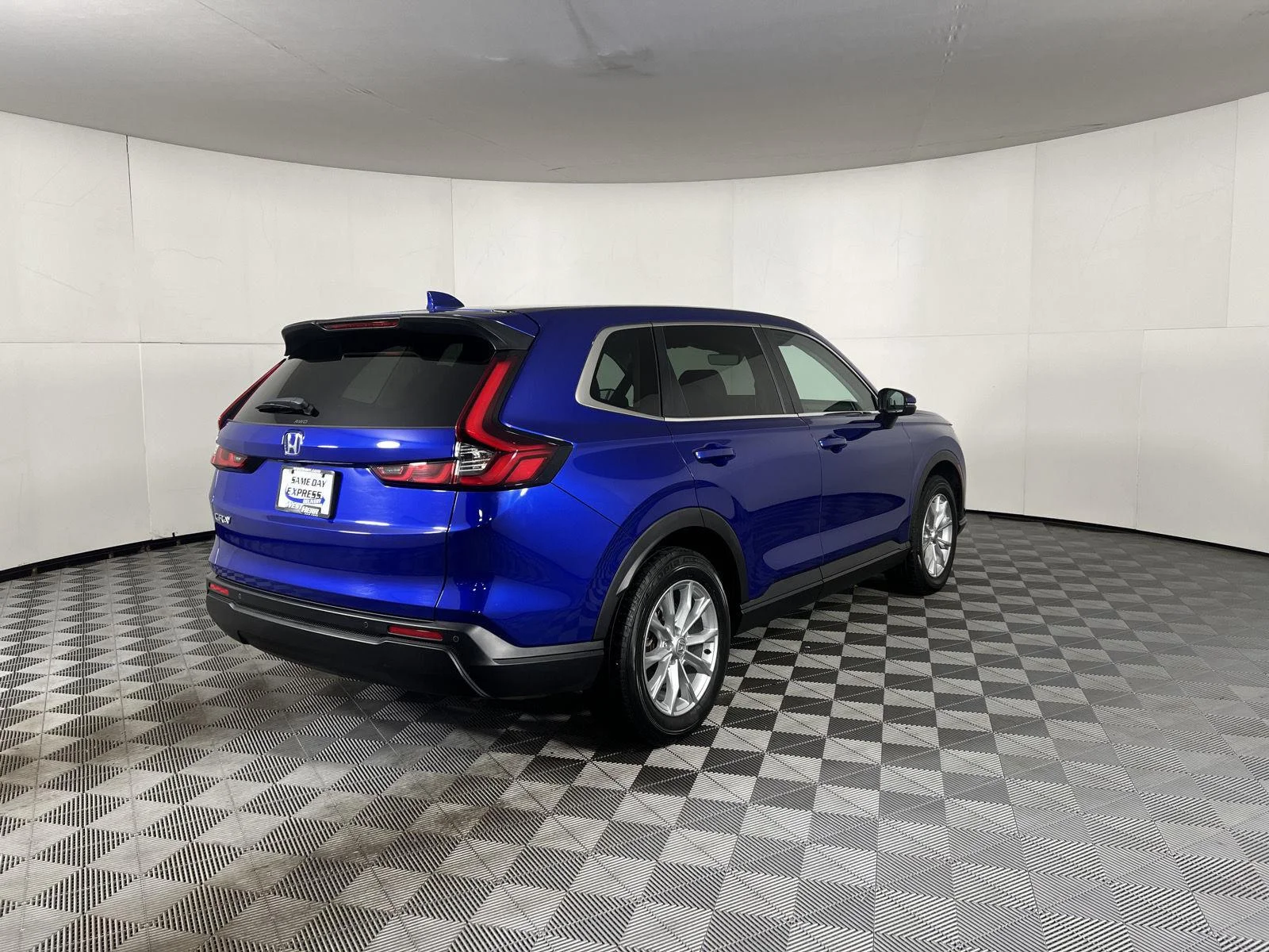 Used 2024 Still Night Pearl Honda EX-L image 11