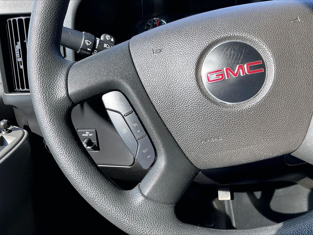 Used 2025 White GMC Work Van image 22