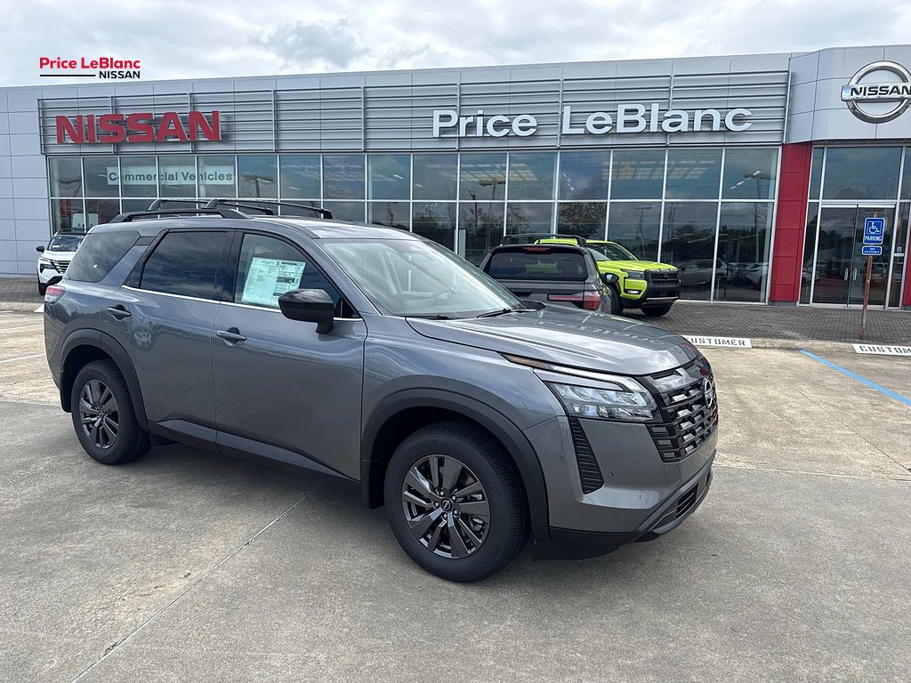 2026 Nissan Pathfinder SV