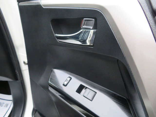 Used 2017 Blizzard Pearl Toyota Limited image 13