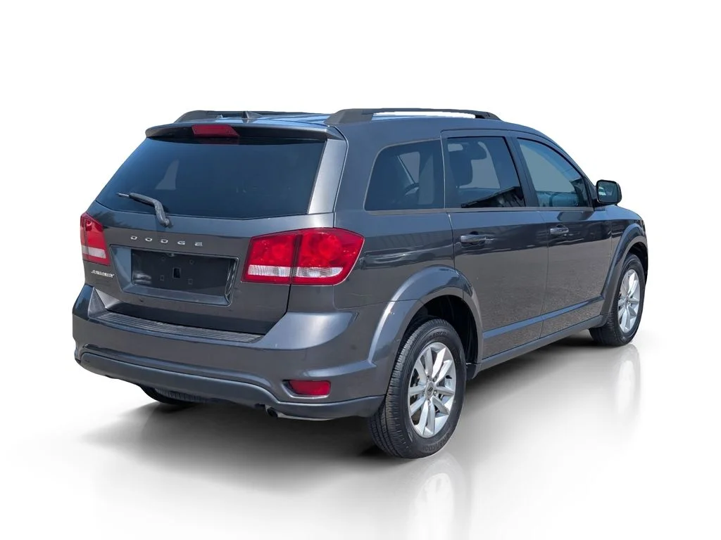Used 2019 Gray Dodge SE image 6