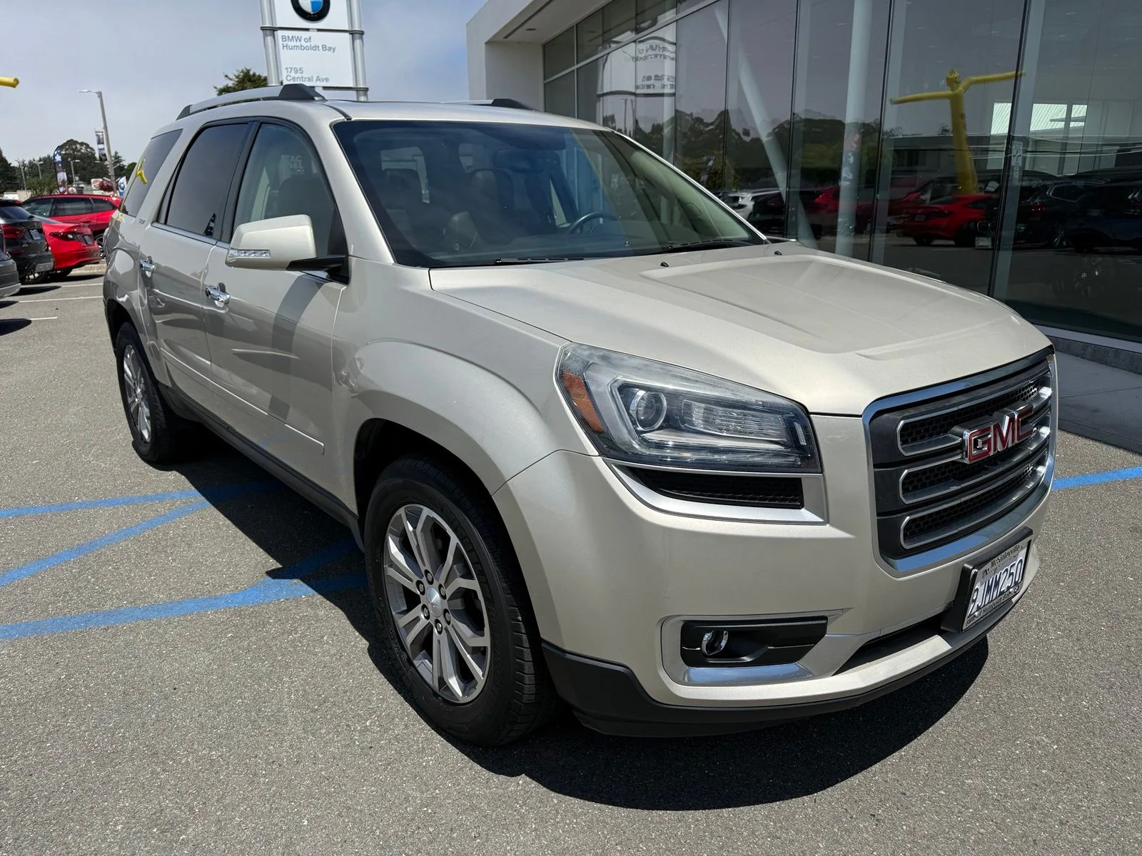 Used 2015 GMC Acadia SLT2 with VIN 1GKKVSKD9FJ350191 for sale in McKinleyville, CA