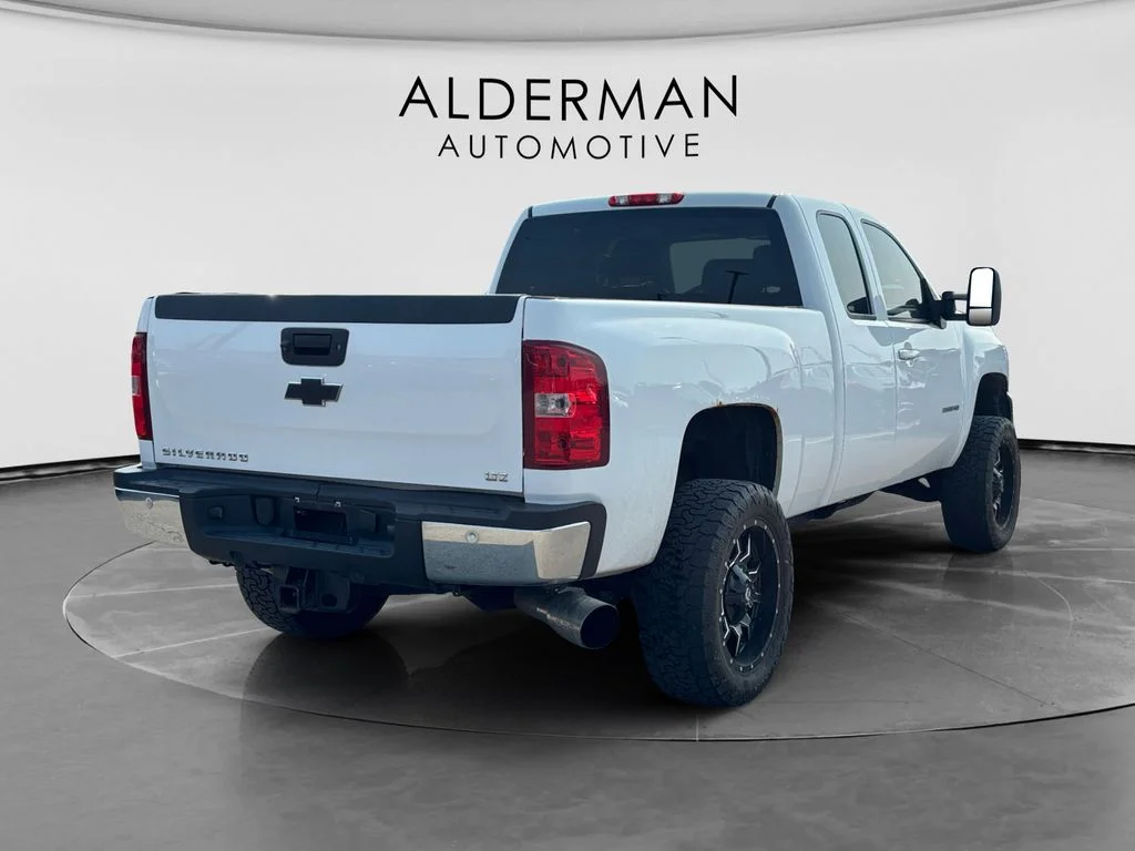 Used 2011 White Chevrolet LTZ image 5