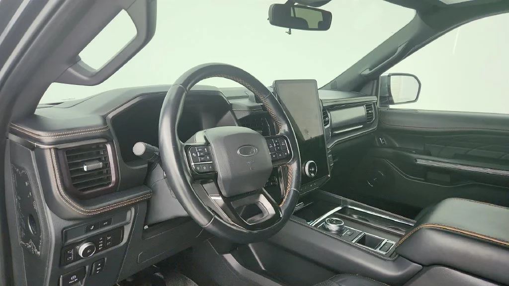 Used 2022 Gray Ford Platinum image 13