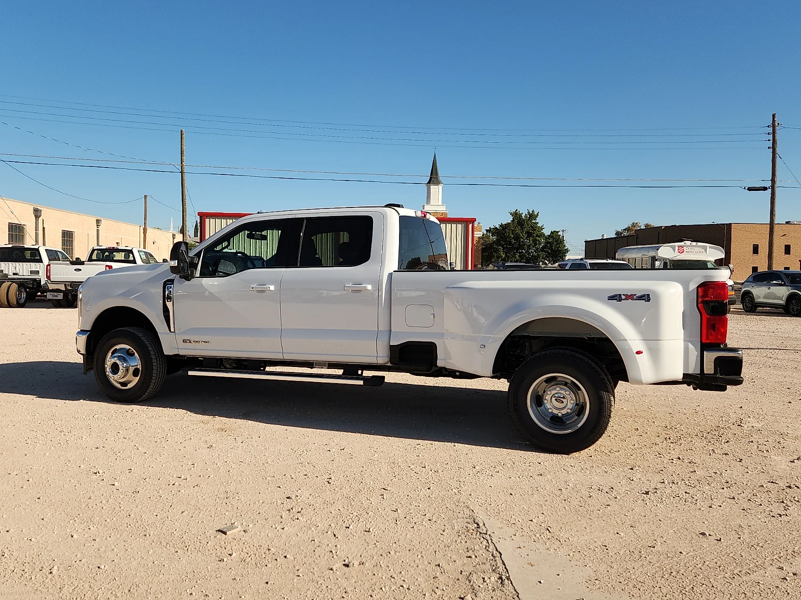 New 2026 Oxford White Ford LARIAT image 4
