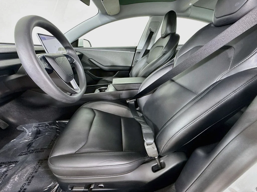 Used 2025 White Tesla Long Range image 21
