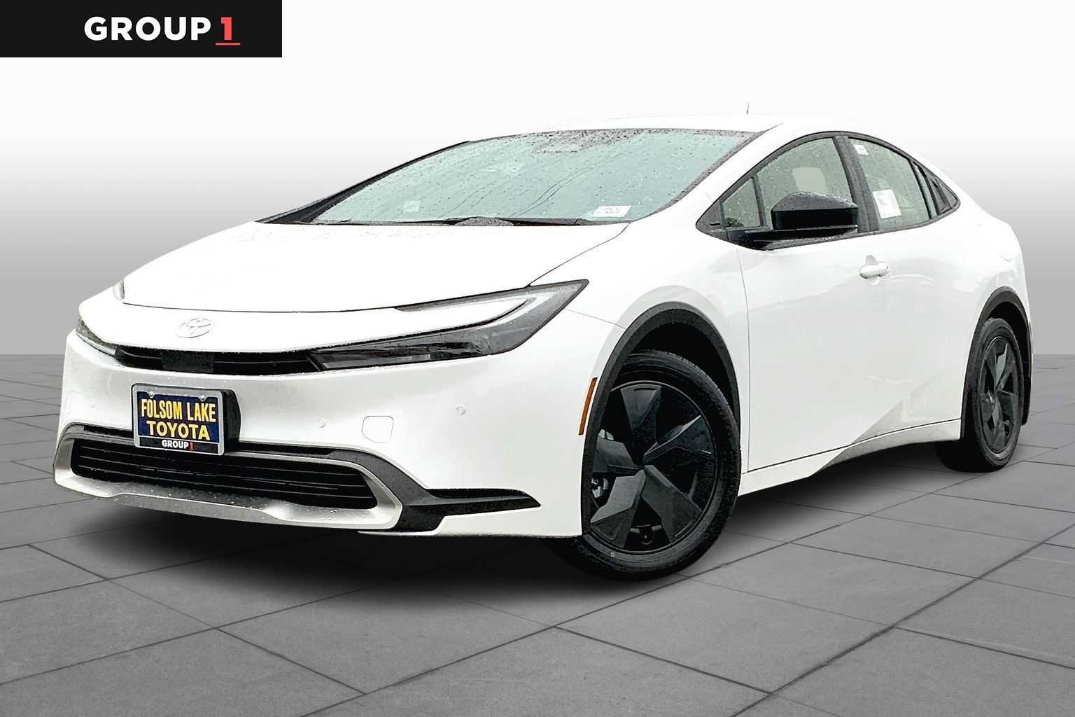 2026 Toyota Prius SE's photo