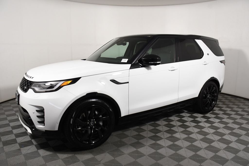 Certified Used 2025 Fuji White Land Rover Dynamic SE image 2
