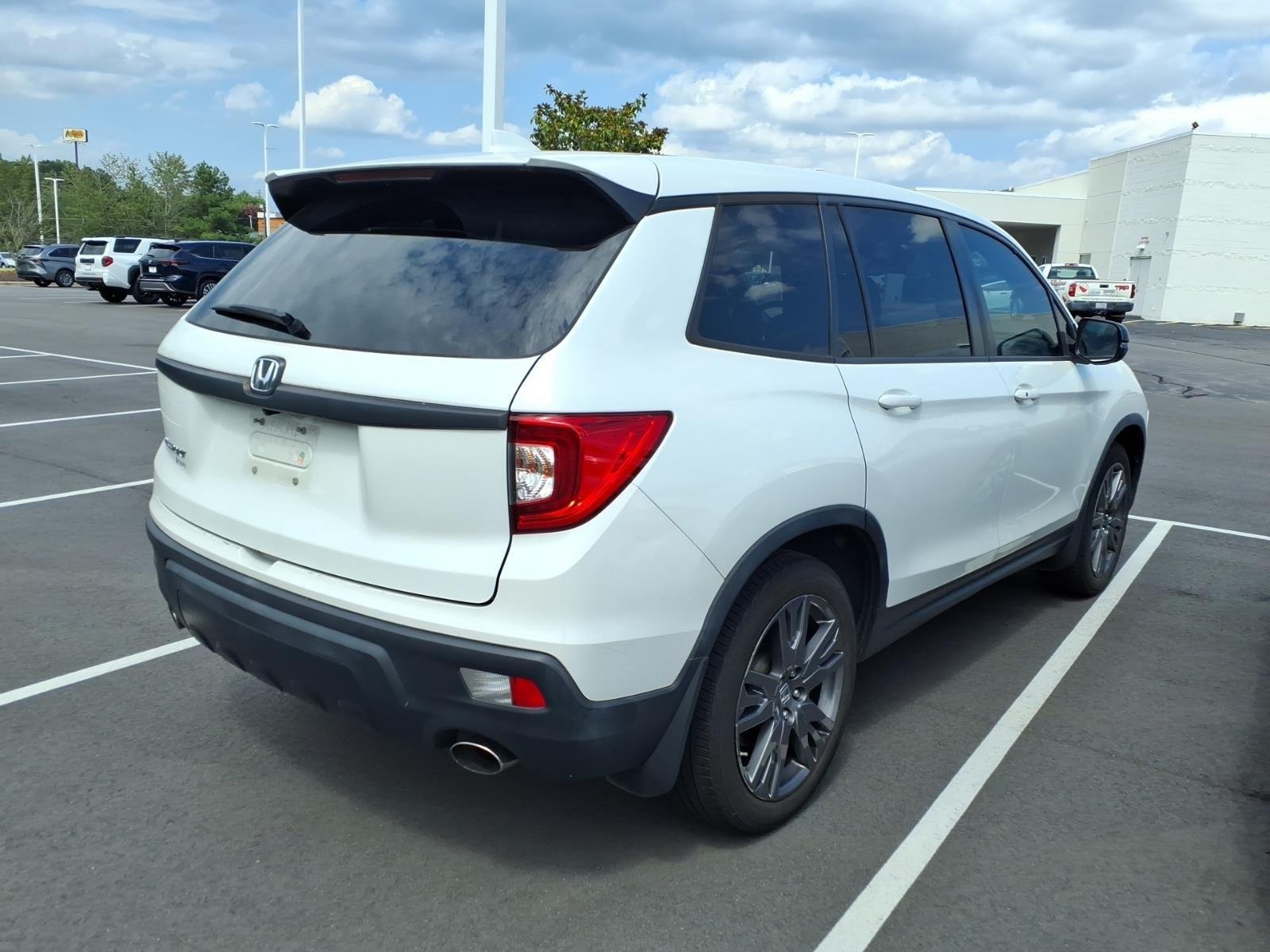 Used 2021 Platinum White Pearl Honda EX-L image 5