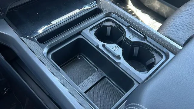 New 2026 Agate Black Metallic Ford F-250® Lariat® image 38