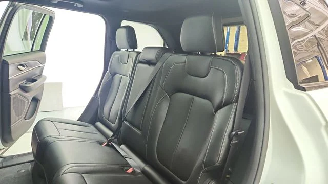 Used 2024 White Jeep Limited image 31