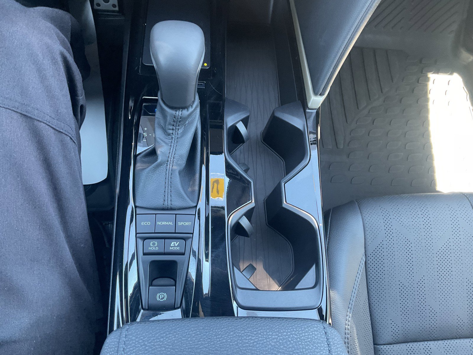 2026 Toyota Camry XSE - Photo 26