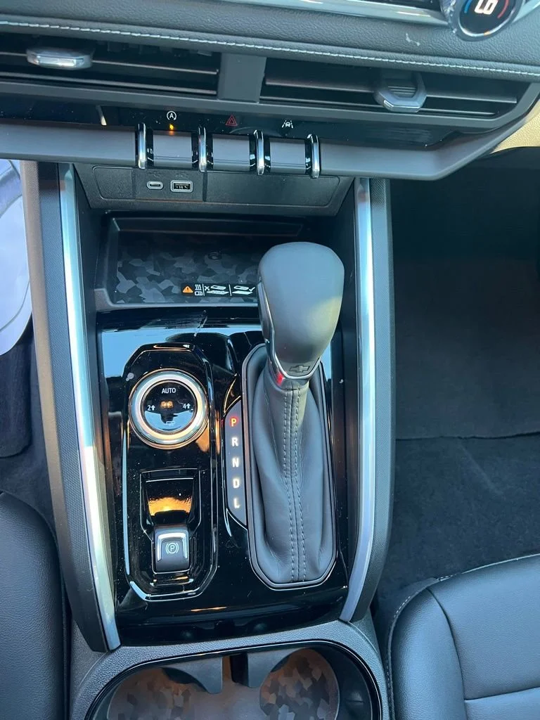 2025 Chevrolet Colorado LT - Photo 13