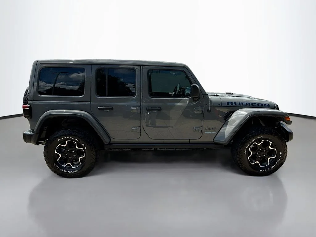 Used 2022 Sting-Gray Clearcoat Jeep Unlimited Rubicon image 9