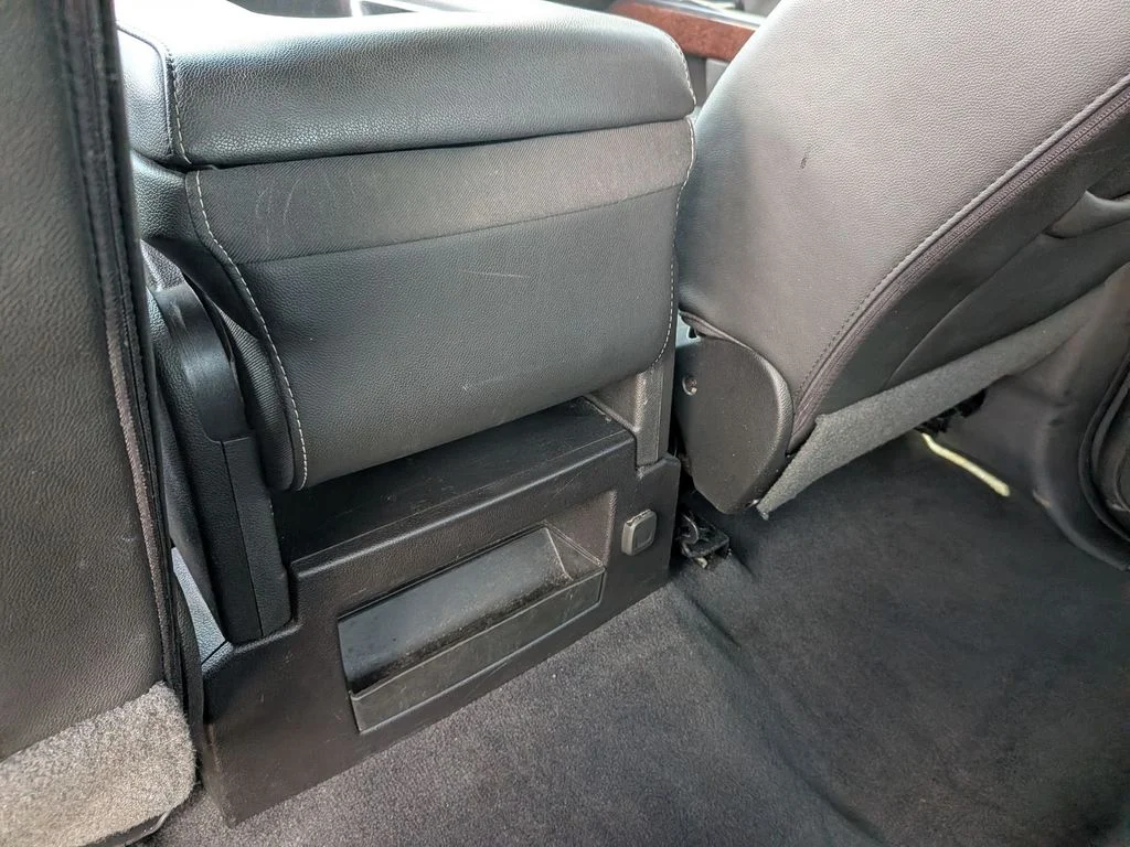 Used 2018 Black GMC SLT image 27