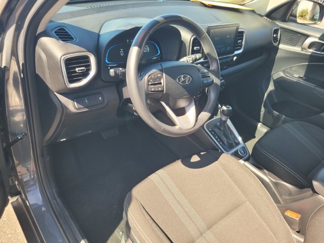 Used 2025 Gray Hyundai SEL image 12