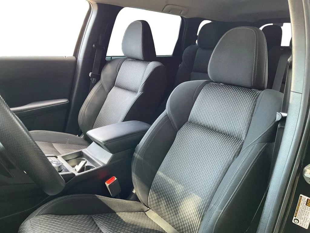 Used 2022 Black Mitsubishi ES image 25